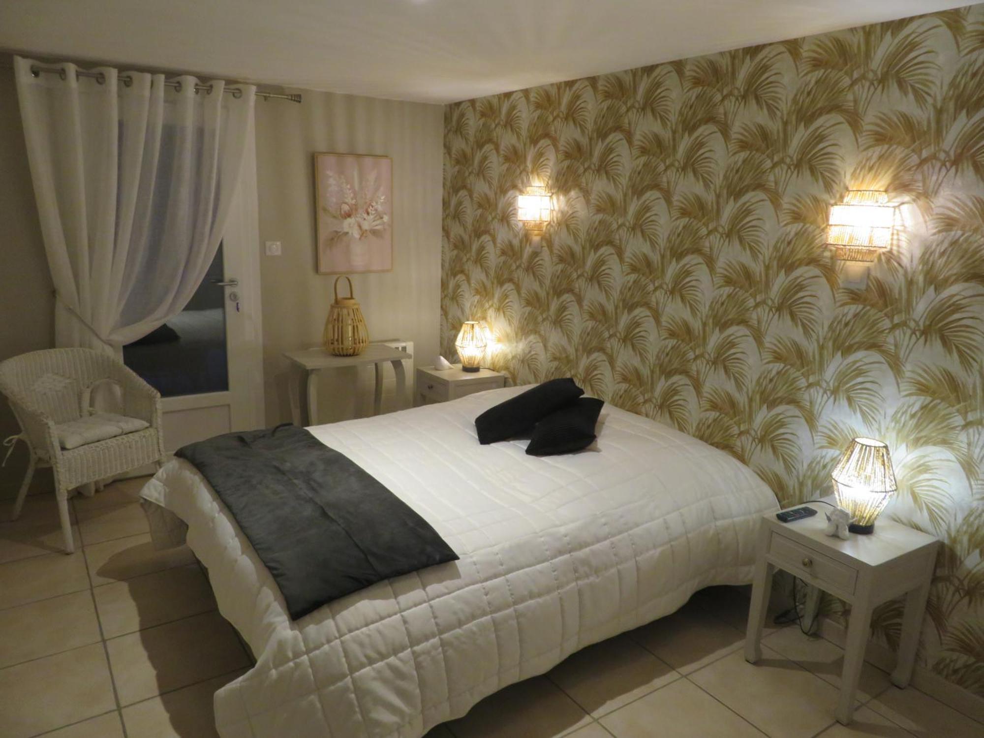 Le Colombie Gouleme Bed and Breakfast Concores Exteriör bild