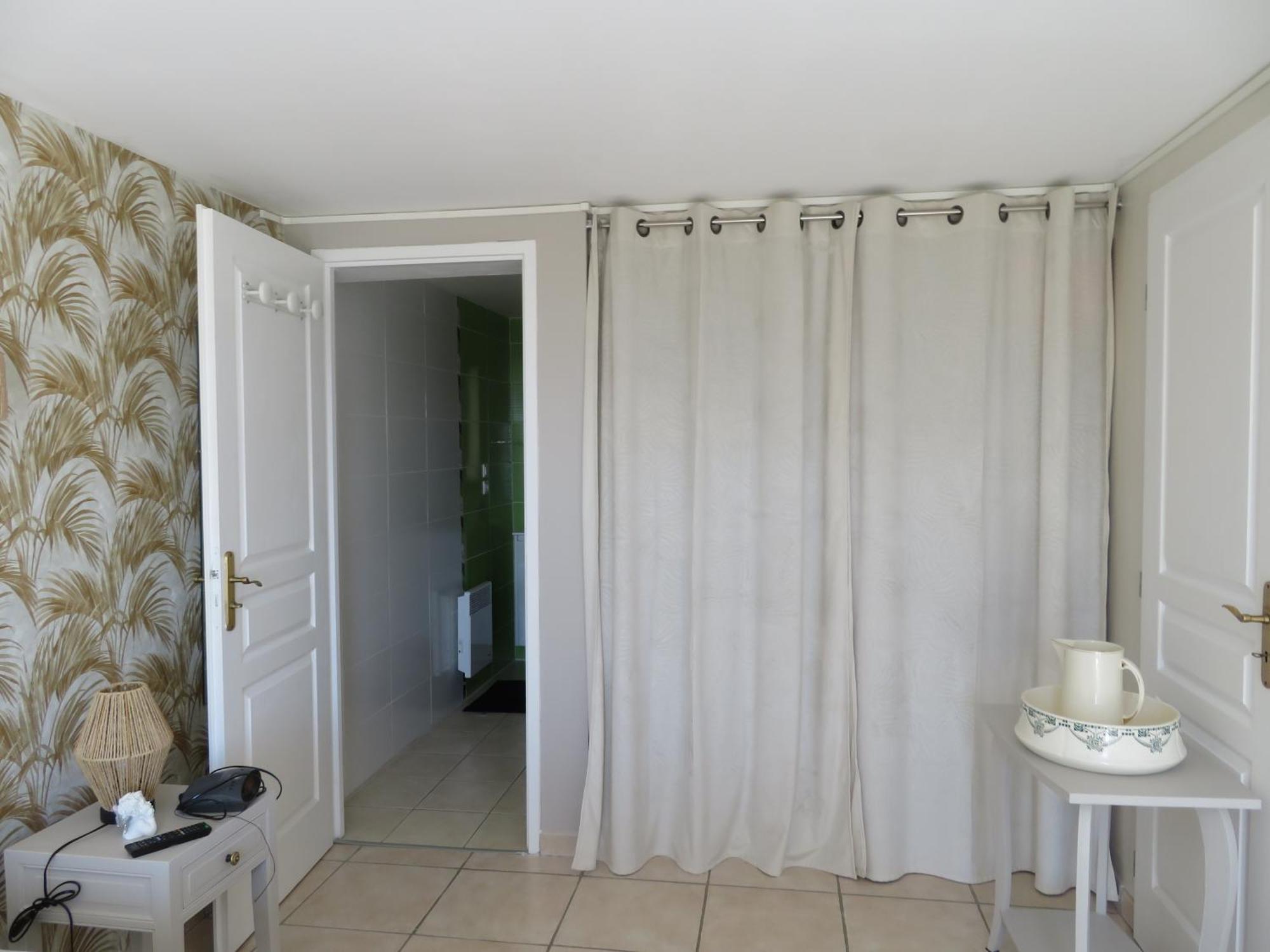 Le Colombie Gouleme Bed and Breakfast Concores Exteriör bild