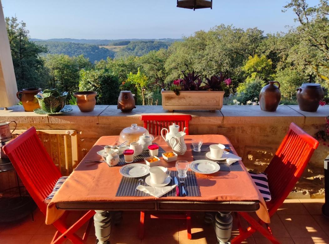 Le Colombie Gouleme Bed and Breakfast Concores Exteriör bild