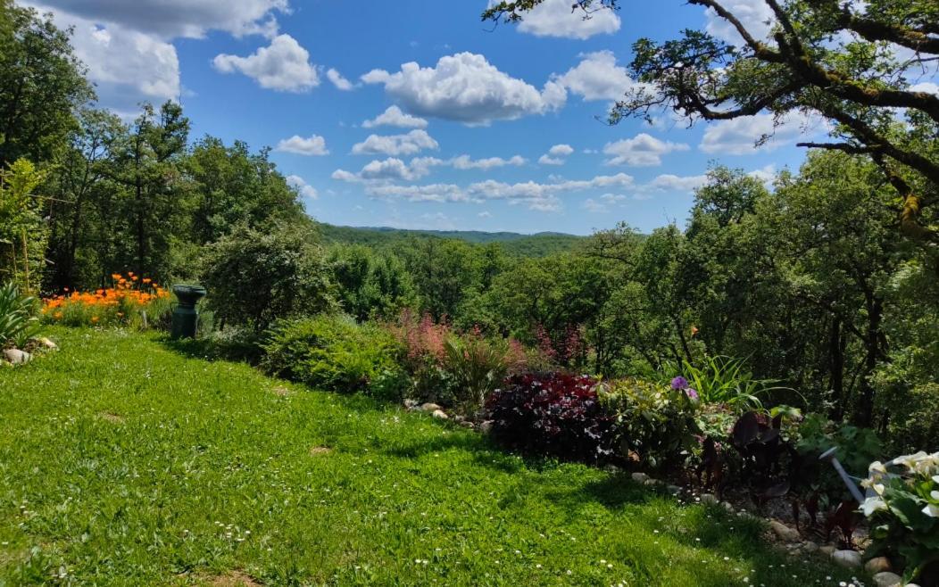 Le Colombie Gouleme Bed and Breakfast Concores Exteriör bild